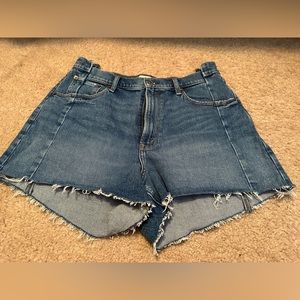 Abercrombie and Fitch Mom Short